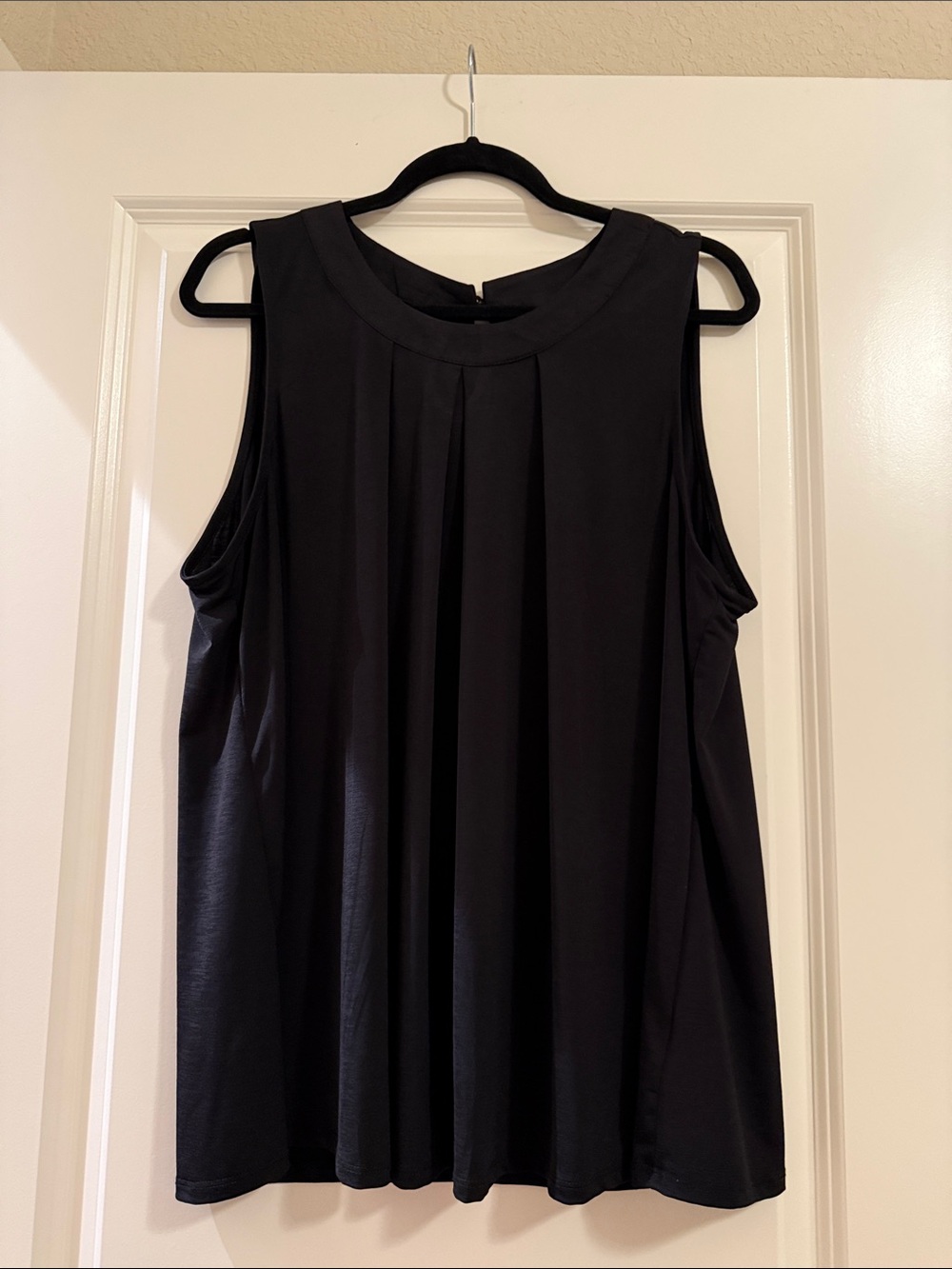 Dear Scarlett Sleeveless Black Pleated Women’s Blouse